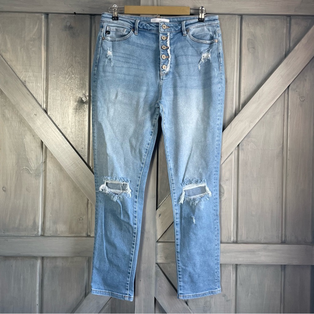 Kancan High Rise Distressed Button Fly Mom Jeans Size 29 light wash